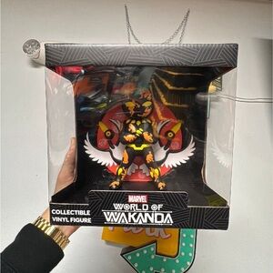 Marvel World of Wakanda Vinyl Figure. Disney parks. Funko pop